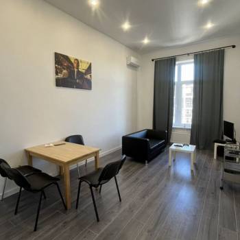 Сдается 2-х комнатная квартира, 65 м²