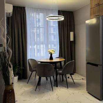 Сдается 2-х комнатная квартира, 75 м²