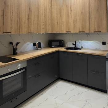 Сдается 2-х комнатная квартира, 75 м²