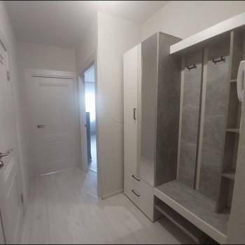 Продается 1-комнатная квартира, 37 м²