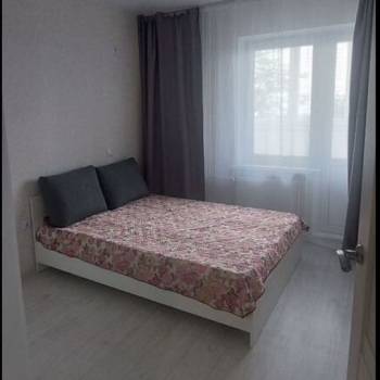 Продается 1-комнатная квартира, 37 м²