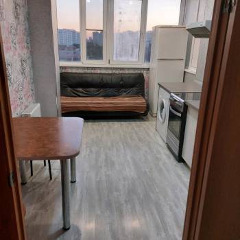 Продается 1-комнатная квартира, 35 м²