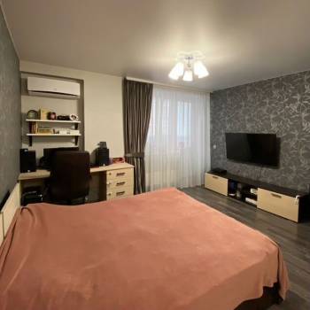 Продается 1-комнатная квартира, 40 м²