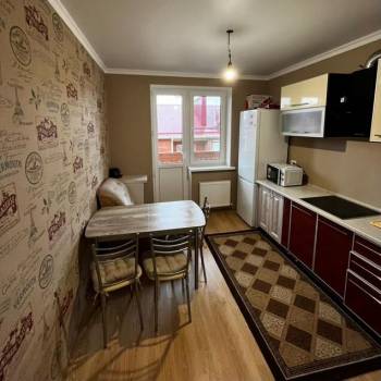 Сдается 1-комнатная квартира, 38 м²