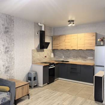 Сдается 1-комнатная квартира, 49 м²