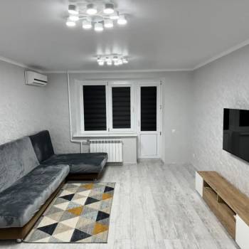 Сдается Многокомнатная квартира, 72 м²