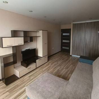 Сдается 1-комнатная квартира, 41 м²