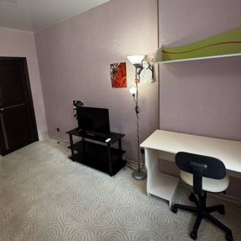 Сдается 1-комнатная квартира, 42 м²