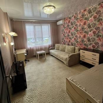 Сдается 1-комнатная квартира, 42 м²