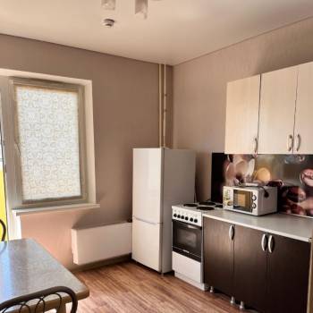 Сдается 1-комнатная квартира, 37 м²