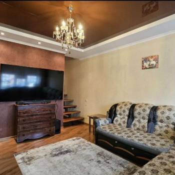 Продается Многокомнатная квартира, 98 м²