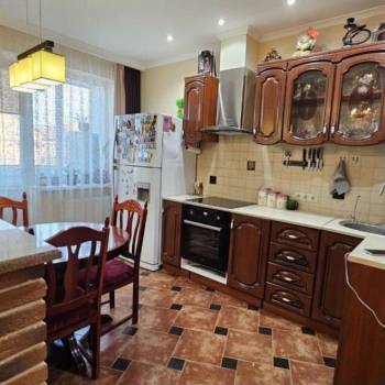 Продается Многокомнатная квартира, 98 м²