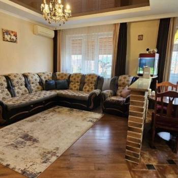 Продается Многокомнатная квартира, 98 м²