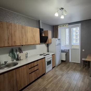 Сдается 1-комнатная квартира, 40 м²