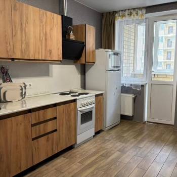 Сдается 1-комнатная квартира, 40 м²