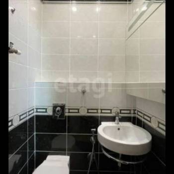 Продается 2-х комнатная квартира, 92,4 м²