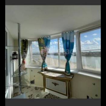 Продается 2-х комнатная квартира, 92,4 м²