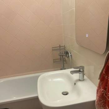 Сдается Многокомнатная квартира, 80 м²