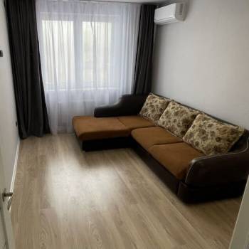 Сдается 1-комнатная квартира, 42,2 м²
