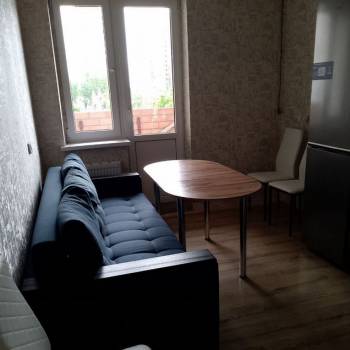 Продается 1-комнатная квартира, 40 м²