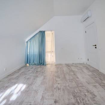 Продается Дом, 179 м²