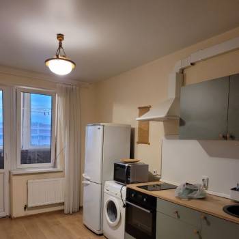Сдается 1-комнатная квартира, 40 м²
