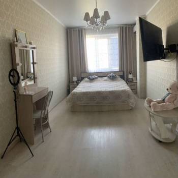 Сдается 1-комнатная квартира, 41 м²