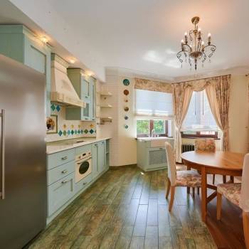 Продается 3-х комнатная квартира, 134,5 м²
