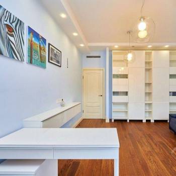 Продается 3-х комнатная квартира, 134,5 м²