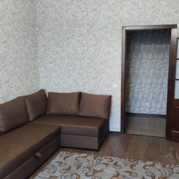 Сдается 1-комнатная квартира, 39 м²