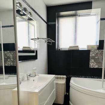 Продается 3-х комнатная квартира, 105,3 м²