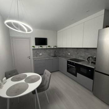 Продается 2-х комнатная квартира, 56 м²