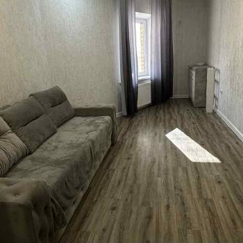 Сдается 1-комнатная квартира, 55 м²