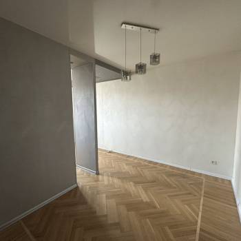 Продается Многокомнатная квартира, 96,4 м²