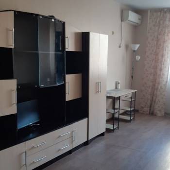 Сдается 1-комнатная квартира, 51,7 м²