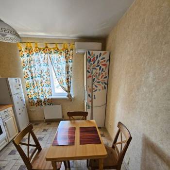 Продается 2-х комнатная квартира, 64 м²