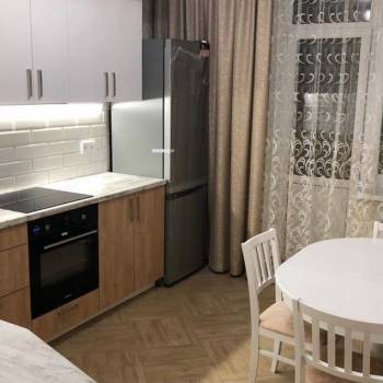 Сдается 1-комнатная квартира, 41 м²