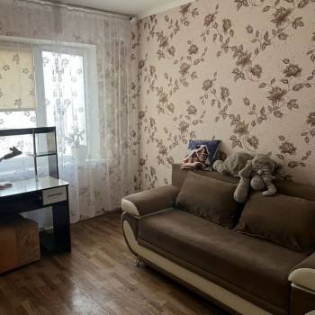 Сдается Многокомнатная квартира, 80 м²