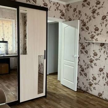 Сдается Многокомнатная квартира, 80 м²