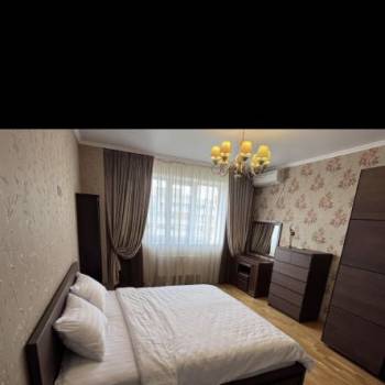 Продается 1-комнатная квартира, 54 м²