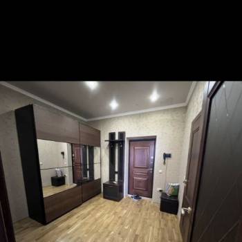 Продается 1-комнатная квартира, 54 м²