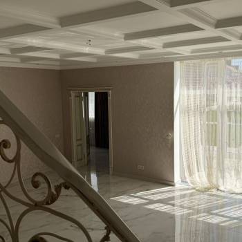 Продается Дом, 220 м²