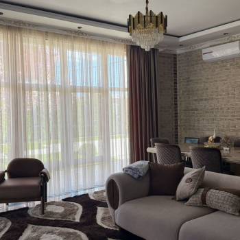 Продается Дом, 220 м²