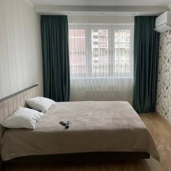 Сдается 1-комнатная квартира, 42 м²