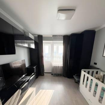 Продается 1-комнатная квартира, 45 м²