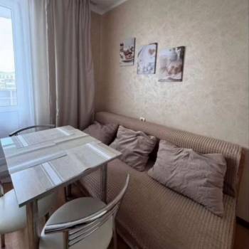 Сдается 1-комнатная квартира, 38 м²