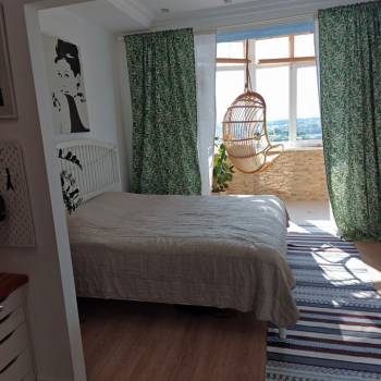 Сдается 2-х комнатная квартира, 110 м²