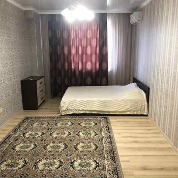 Сдается 1-комнатная квартира, 43 м²