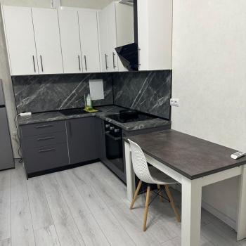 Сдается 1-комнатная квартира, 47 м²