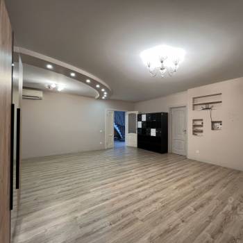 Сдается Многокомнатная квартира, 168 м²